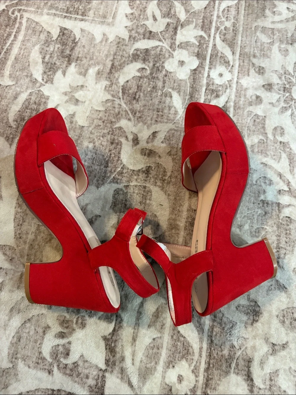 Red Women's Ankle-Strap Block Heel Sandals - Unbranded